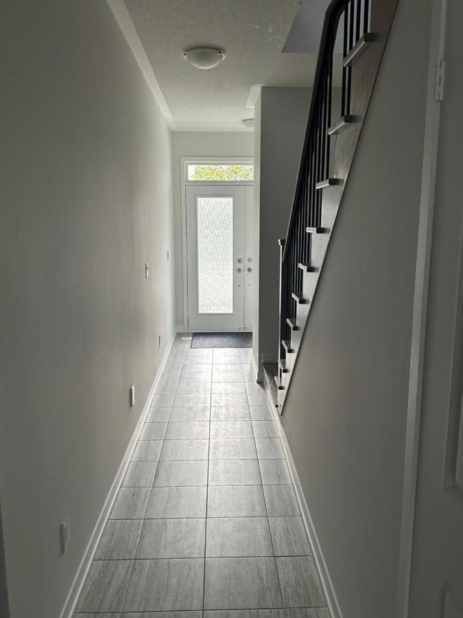 Modern Townhouse, Vaughan, Ontario, Canada Exterior foto